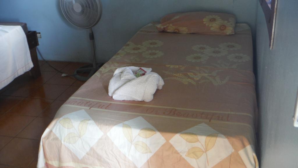 Cabinas Miss Miriam 1 Tortuguero Ngoại thất bức ảnh