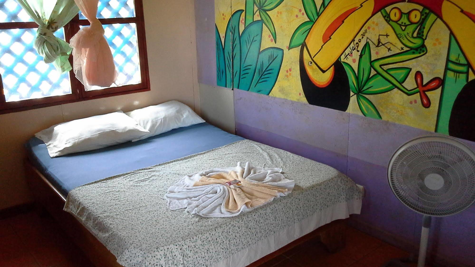 Cabinas Miss Miriam 1 Tortuguero Ngoại thất bức ảnh
