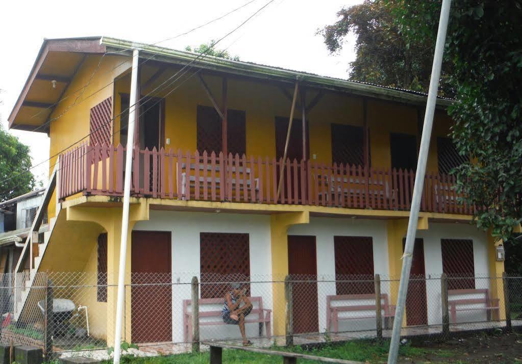Cabinas Miss Miriam 1 Tortuguero Ngoại thất bức ảnh
