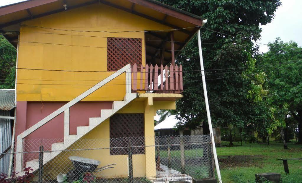 Cabinas Miss Miriam 1 Tortuguero Ngoại thất bức ảnh