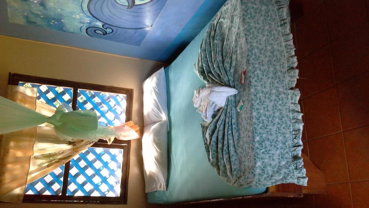Cabinas Miss Miriam 1 Tortuguero Ngoại thất bức ảnh
